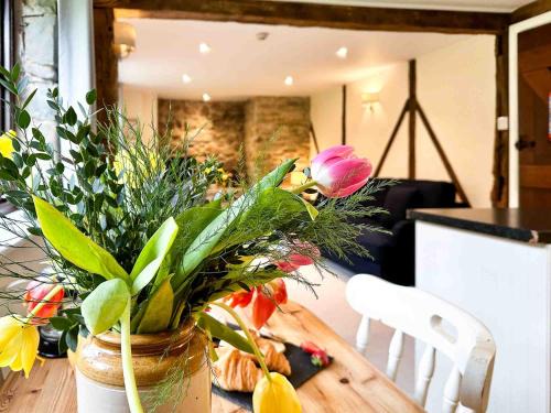 Builth Wells Casa | Lake Cottages at Cwm Chwefru