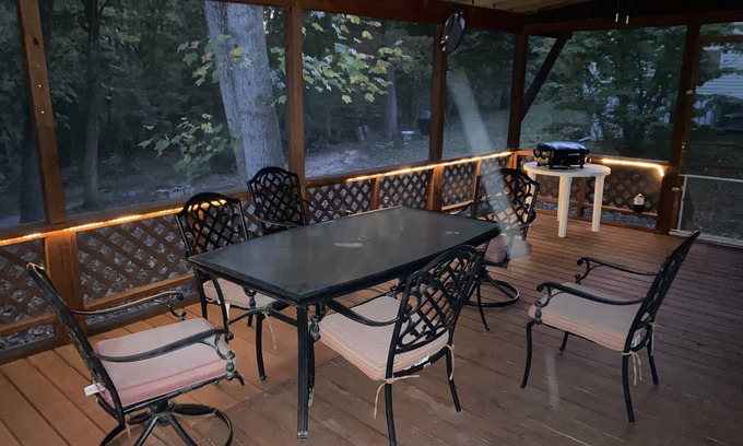 Somerset Casa | Lake Cumberland Retreat #1 near Somerset, Boat Ramps and Pet Friendly.