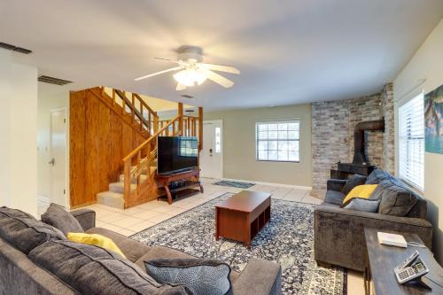 Summerfield Casa | Lake Days and Golf Outings Summerfield Group Escape