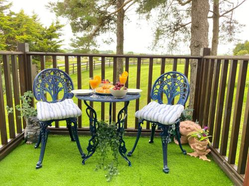 Tebay Casa | Lake District romantic get away in 1 acre gardens off M6