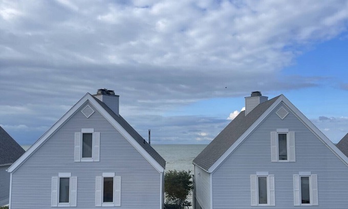 Port Clinton Apartamento | Lake Erie Beachfront Luxury Home con 3 habitaciones y piscina y acceso a Internet