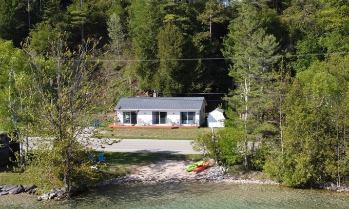Lake Township Cabaña | Lake Escape - PRIVATE LAKEFRONT WITH KAYAKS, DOCK, AND BEACH BONFIRE RING!