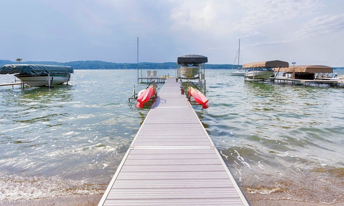 Canandaigua Casa | Lake Escape: The Definition of Lakefront Luxury