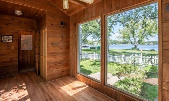 McHenry Casa | Lake Front 2.20 acre estate Private boat launch with pier