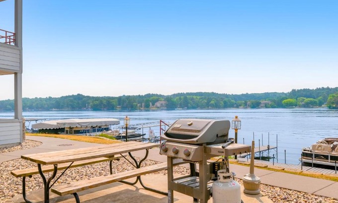 Lake Delton Apartamento | Lake Front Chillin