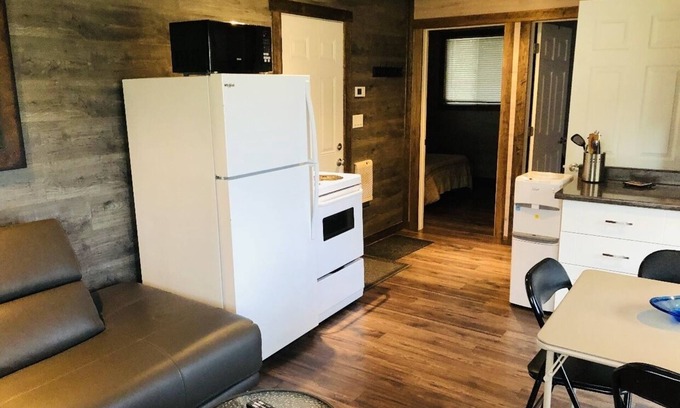Lac du Bonnet Cabina | Lake front cottage on Lee River Road / Lac du Bonnet
