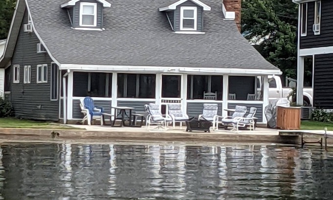 Conneaut Lakeshore Casa | Lake front cottage recently remodeled w/ private dock and optional pontoon boat.