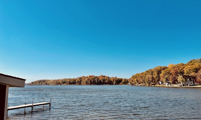 Cloverdale Cabaña | Lake front cottage with private beach and docks!
