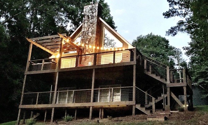 Eatonton Casa | Lake Front Escape from Hussle and Bussle