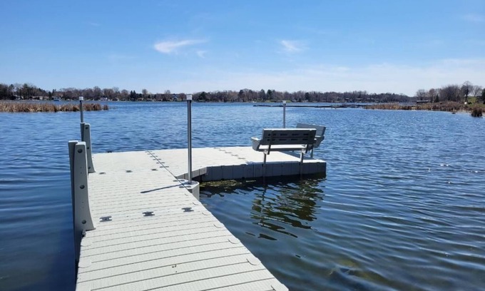 Lindstrom Casa | Lake front-Fishing-Snowmobile Trails Nearby!