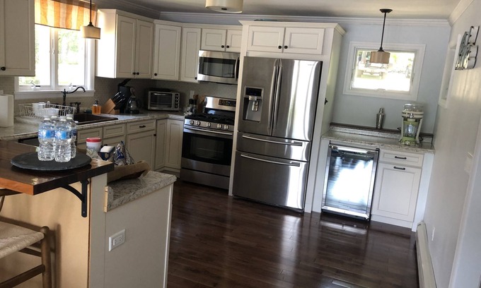 Hewitt Casa | Lake front home on Greenwood Lake