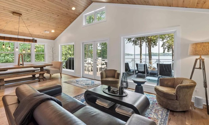 Buckhead Casa | Lake front home on Lake Oconee with private dock, hot tub and firepit