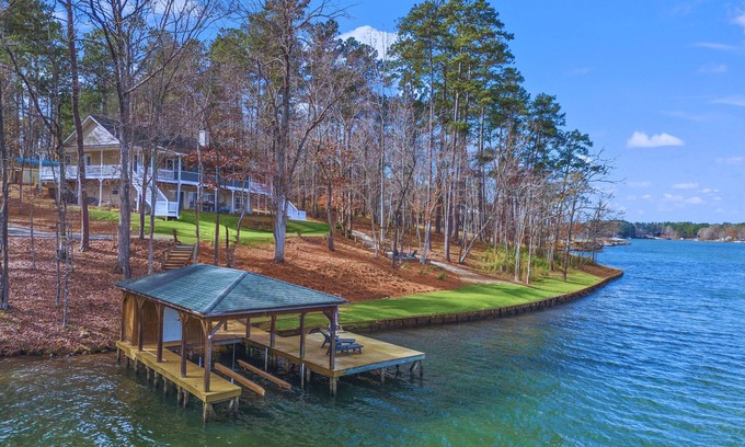 Milledgeville Casa | Lake front home on Lake Sinclair: Modern, fire pit, dock, private, pet-friendly!