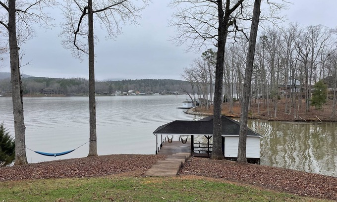 Mount Gilead Casa | Lake Front House with Dock, Kayaks, and Boat Slip