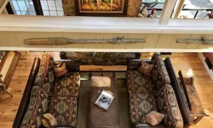 Groveland Casa | Lake Front Luxury Lodge - Near Yosemite - Pool Table - Private Dock and Lake PML