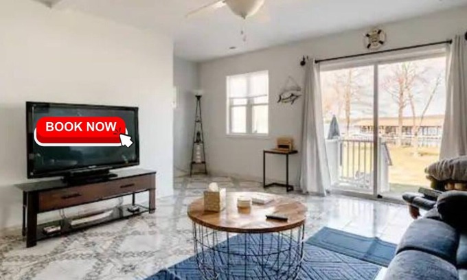 Mineral Casa | Lake Front next to Brewery with Boat Slip and Tennis Court