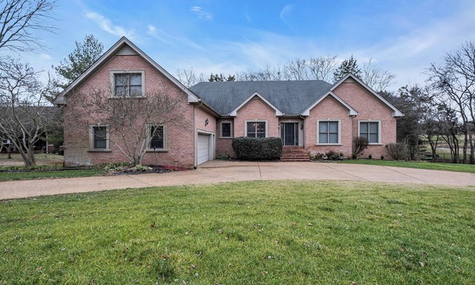 Mount Juliet Casa | Lake Front Oasis/Amazing Sunsets
