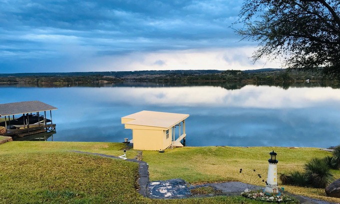 Buchanan Dam Casa | Lake Front property on Inks Lake with beautiful lake views /dock/swimming area.