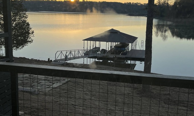 Houston Casa | Lake front property with amazing views of Lewis Smith Lake