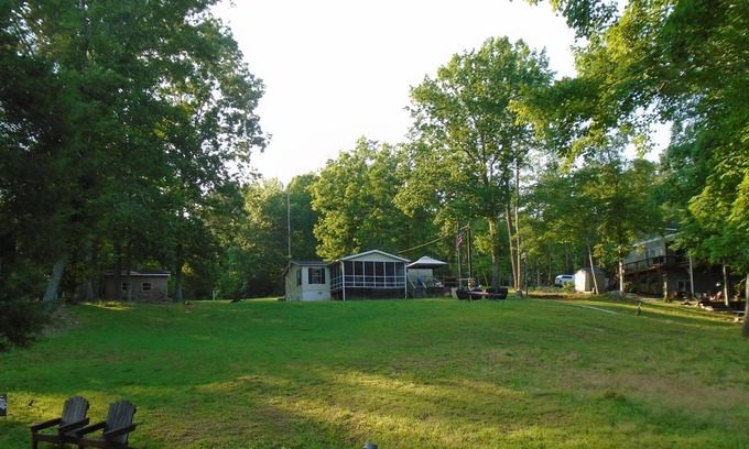 Wise Casa | Lake Gaston most usable waterfront acre lot with bulkhead on large cove.