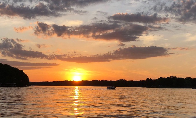 Piney Casa | Lake Hamilton Cottage