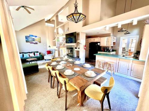 Lake Harmony Casa | Lake Harmony 4bdrm Ski pool hot tub lake