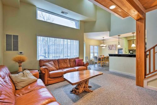 Lake Harmony Apartamento | Lake Harmony Condo Less Than 1 Mi to Big Boulder Mountain!