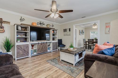 Lakeland Casa | Lake Hollingsworth House of Music