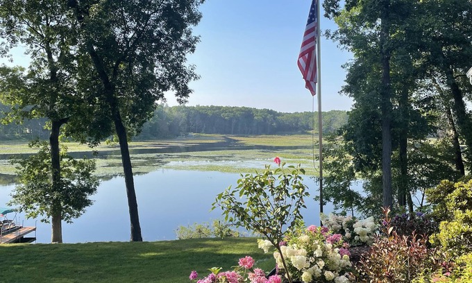 Delton Casa | Lake home on beautiful Crooked lake!