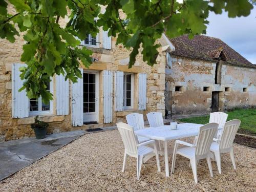 Maurens Casa | Lake House A Tranquil Escape