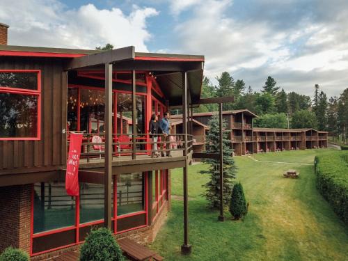Lake Placid Hotel | Lake House at High Peaks Resort