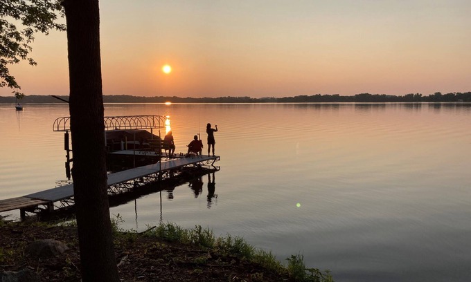 Faribault Otro | Lake House Farm, Game Room Barn, Lake Shore, Paved Bike Trail, Private 2 acres.