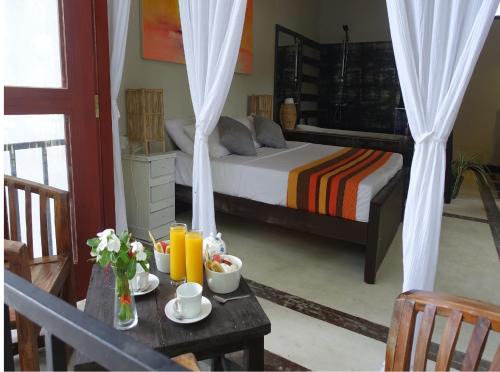 Hikkaduwa Hotel | Lake House Hikka