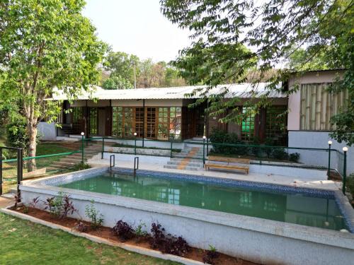 Lonavala Apartamento | Lake House