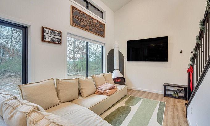 Minong Cabina | Lake House on 3 Acres w/ Private Dock in Minong!