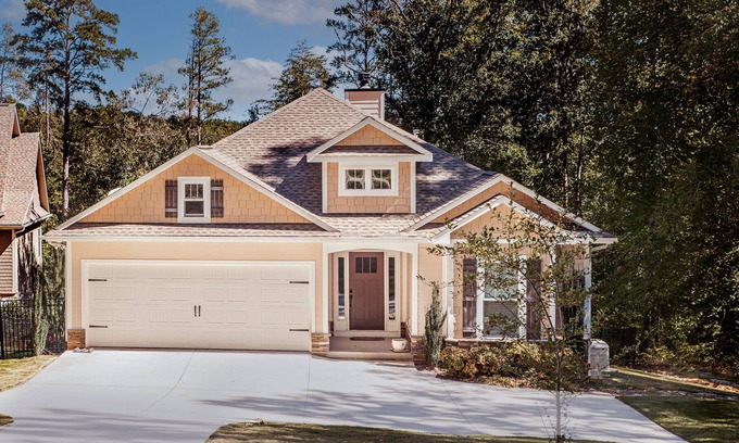West Union Casa | Lake House on Lake Keowee, Large Covered Dock, Fenced in yard