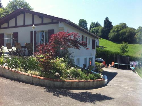 Saint-Pee-sur-Nivelle Apartamento | Lake House St Pee Sur Nivelle