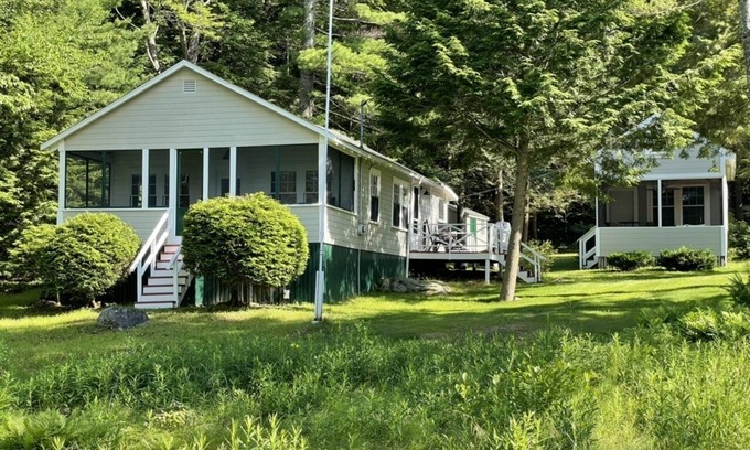 West Alton Casa | Lake house with beach access (newly renovated)