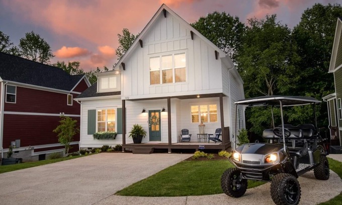 Tullahoma Casa | Lake House with Golf Cart