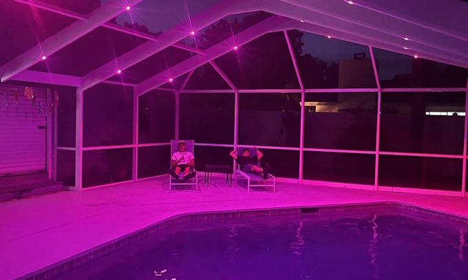 Winter Haven Casa | LAKE HOUSE WITH PRIVATE Free HEATED POOL & GAME ROOM 4 min FROM LEGOLAND