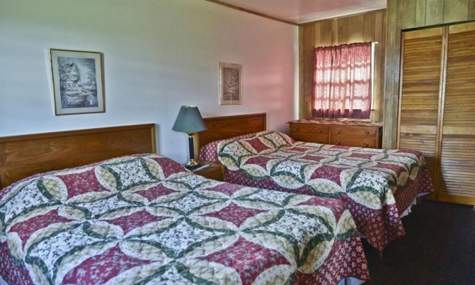 Winter Haven Cabaña | Lake Ida Beach Resort
