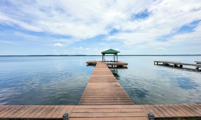 Geneva Cabaña | Lake It Easy