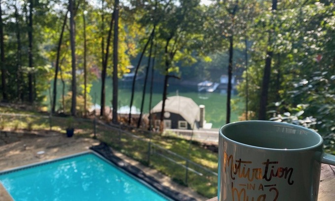 Forest Lake Heights Casa | Lake James 3 bd/2 ba Lakeview Home with Pool, Boat Ramp and Free Kayaks
