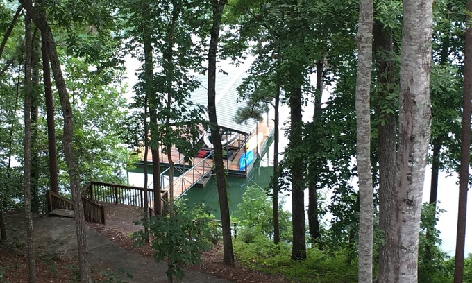 Salem Casa | Lake Keowee Lake Front- 90 días min