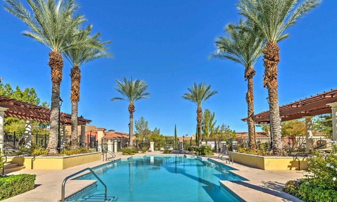 Lake Las Vegas Apartamento | Lake Las Vegas Condo with Balcony, Resort Amenities!