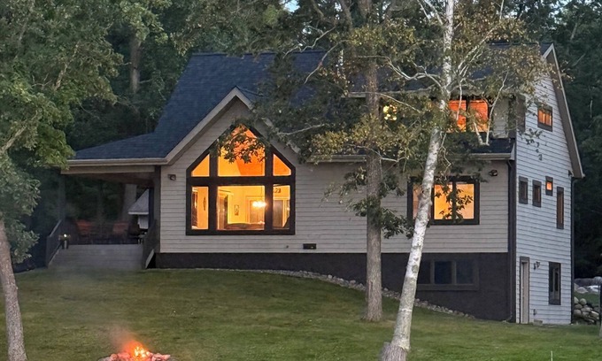 Aitkin Cabina | Lake Life All Year Round, 4 Seasons Of Fun! Unwind & Stay Awhile. BOOK NOW