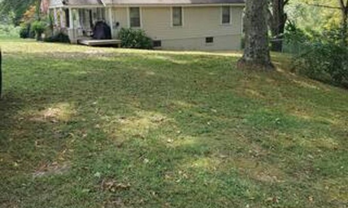 Mill Spring Casa | Lake Lure Mountain Bungalow - Pet Friendly. Cozy home with fenced in yard!