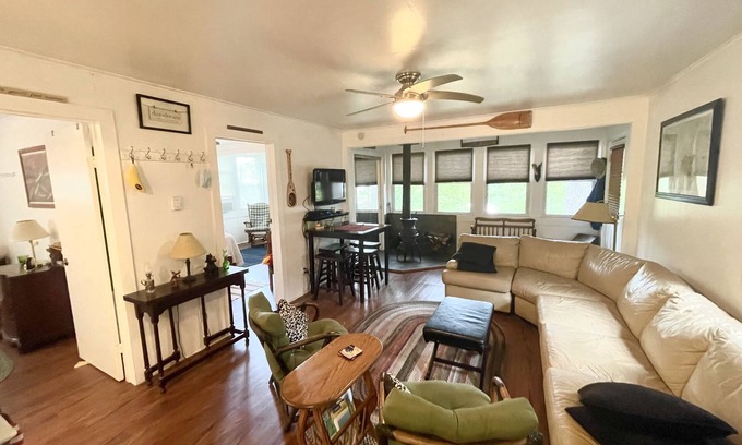 Lake Luzerne-Hadley Cabaña | Lake Luzerne Cottage with Lake Rights 15 Min from Lake George