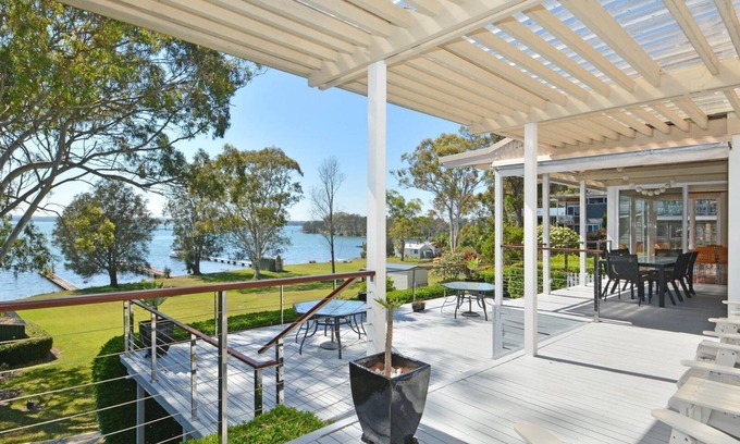 Morisset Park Casa | Morisset Bay Waterfront Views House