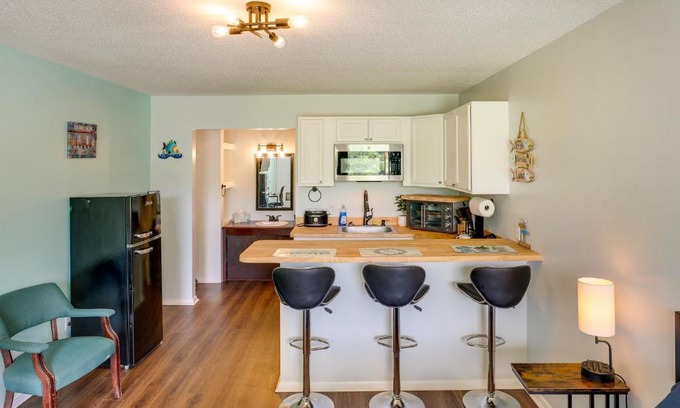 Eutawville Apartamento | Lake Marion Gem Communal Outdoor Space with Views!